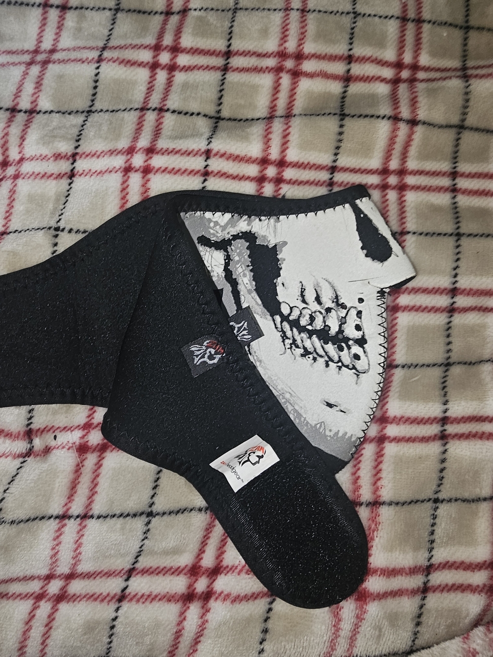 Skull Neoprene Face Mask - Black & White